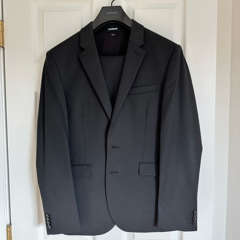 Express Extra Slim Black Suit